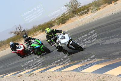 media/Mar-28-2022-Superbike Trackdays (Mon) [[b8603d0f67]]/Open Track Time/Turn 3 Inside/